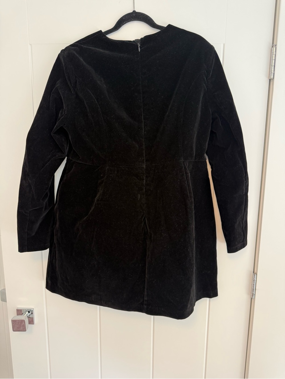 Tuckernut Haley Velvet Long-Sleeve Mini Dress - Picture 3 of 5